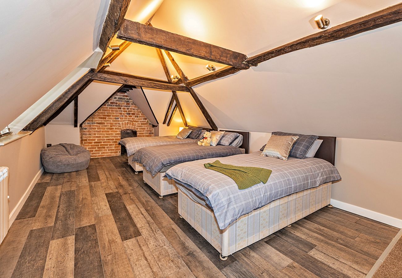 House in Milton Keynes - Ttich Manor Retreat