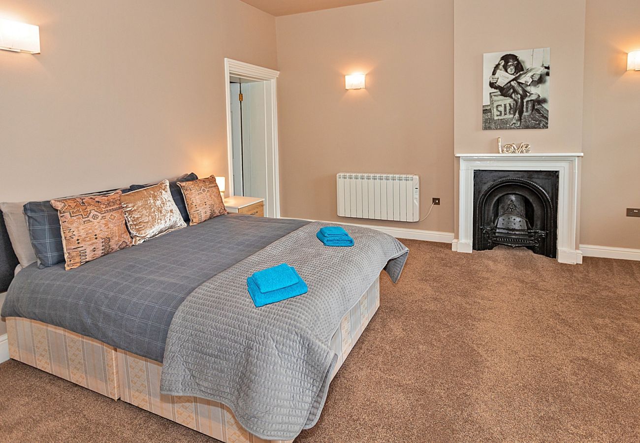 House in Milton Keynes - Ttich Manor Retreat