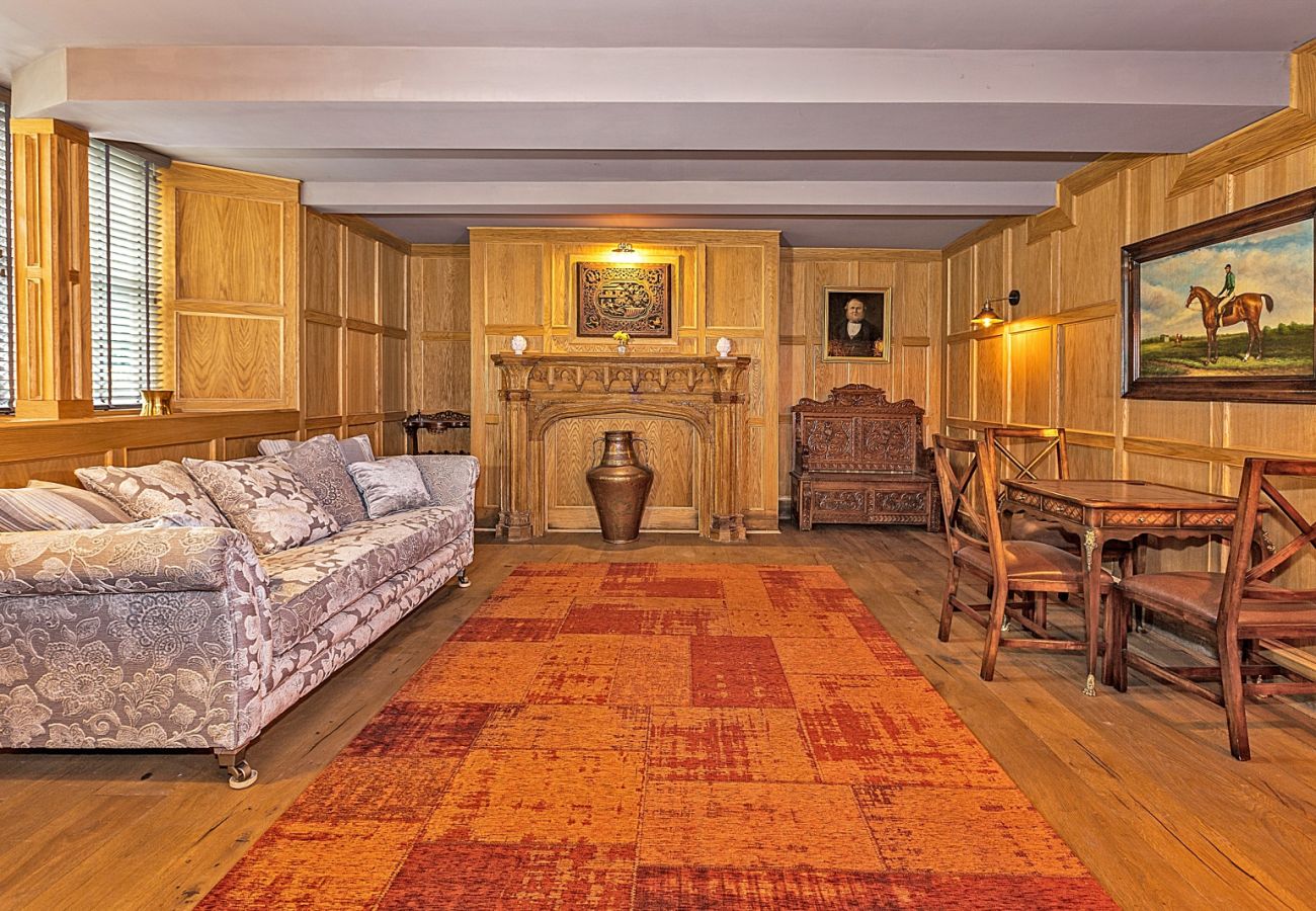 House in Milton Keynes - Ttich Manor Retreat