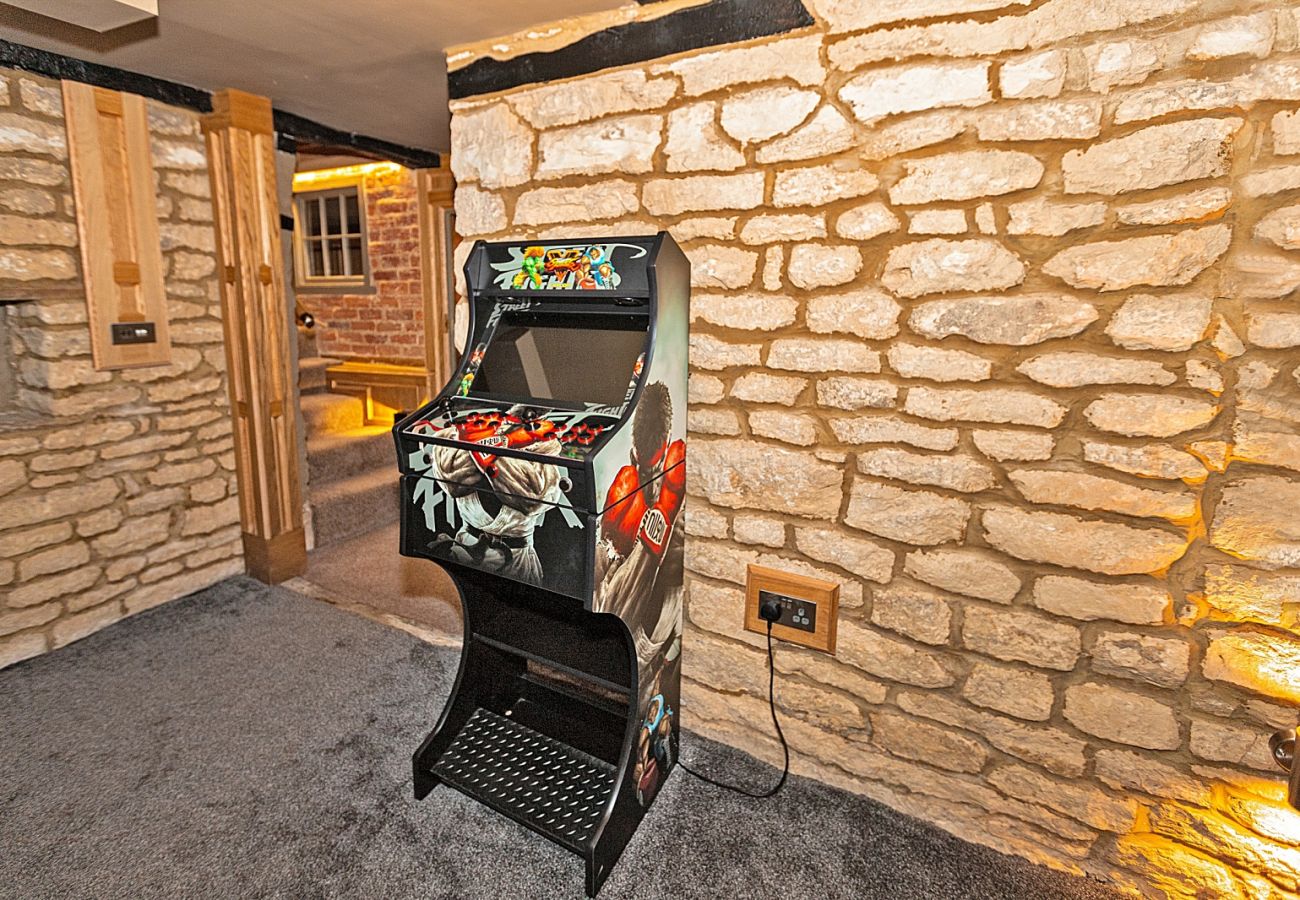 House in Milton Keynes - Ttich Manor Retreat