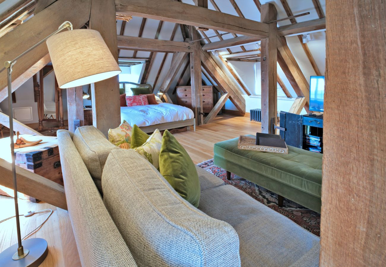 Apartment in Brackley - The Loft at Brackley Town Hall