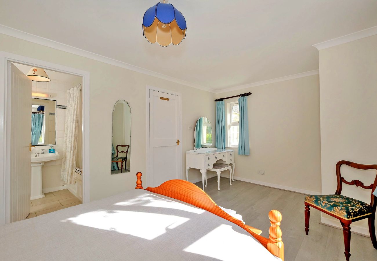 Cottage in Inverurie - Corrennie School Cottage
