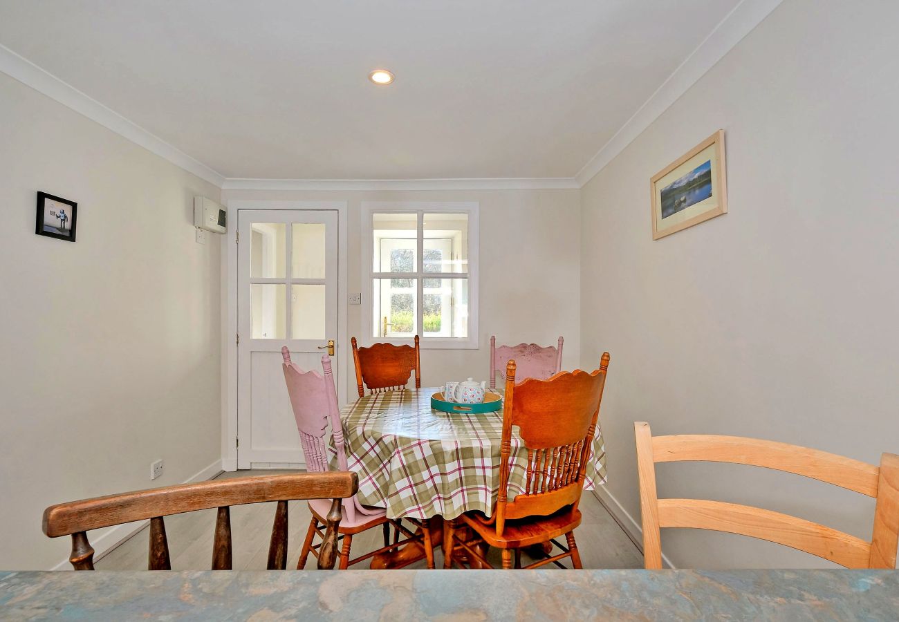 Cottage in Inverurie - Corrennie School Cottage