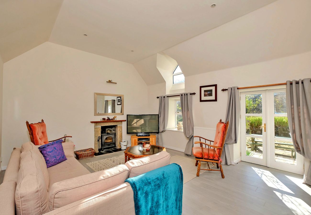 Cottage in Inverurie - Corrennie School Cottage