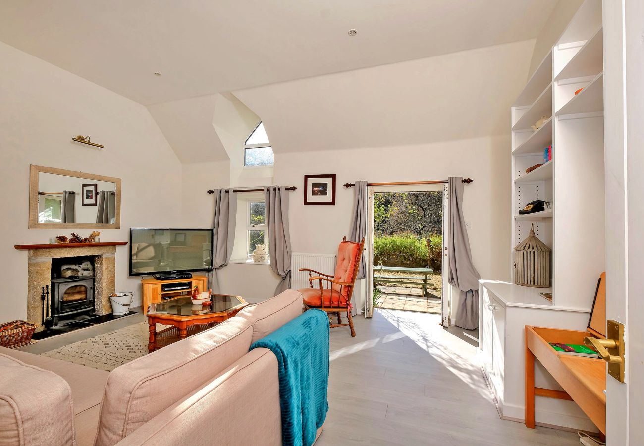 Cottage in Inverurie - Corrennie School Cottage