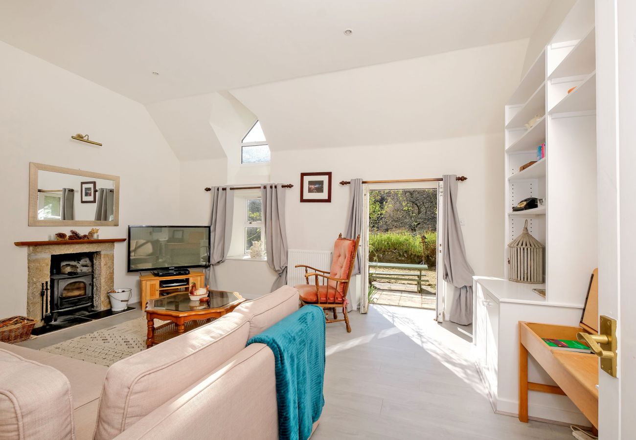 Cottage in Inverurie - Corrennie School Cottage