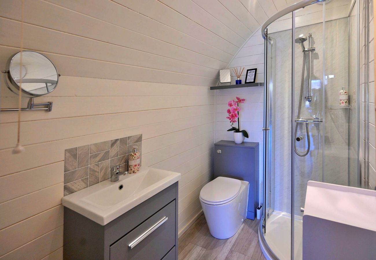 Cabin in Fort William - Dalaraban Luxury Pods - Black Grouse