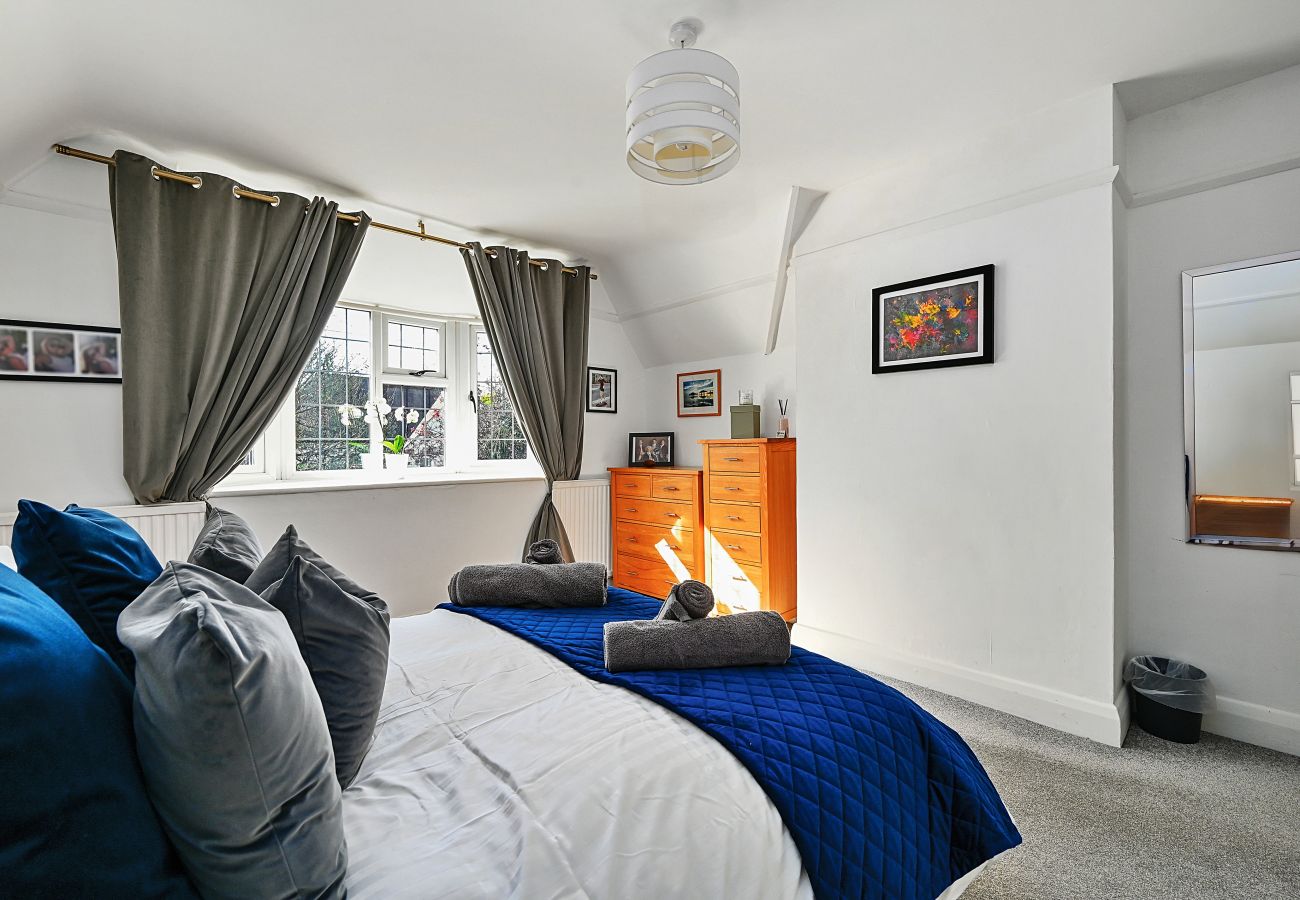 House in Lewes - 19, South Way