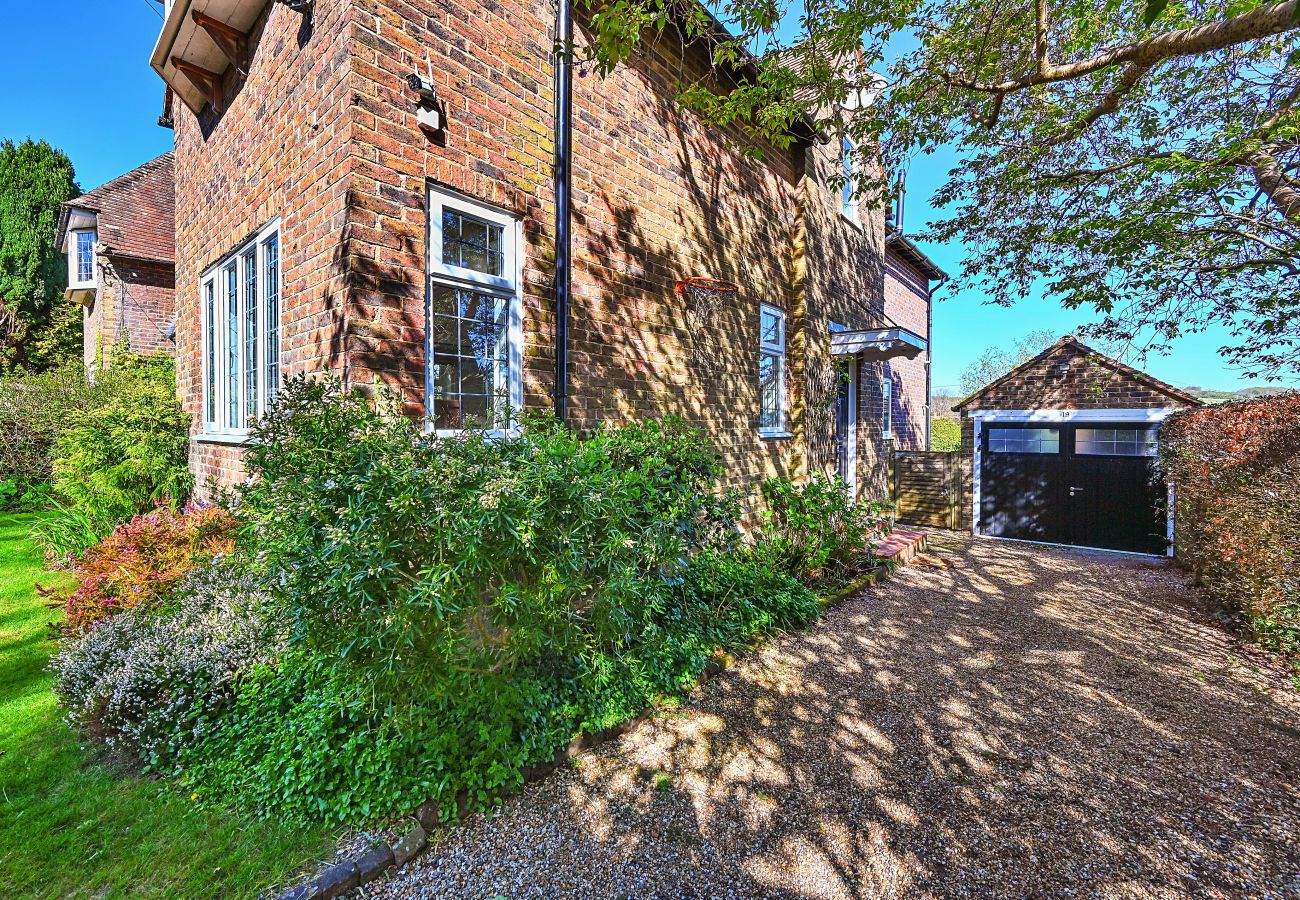 House in Lewes - 19, South Way