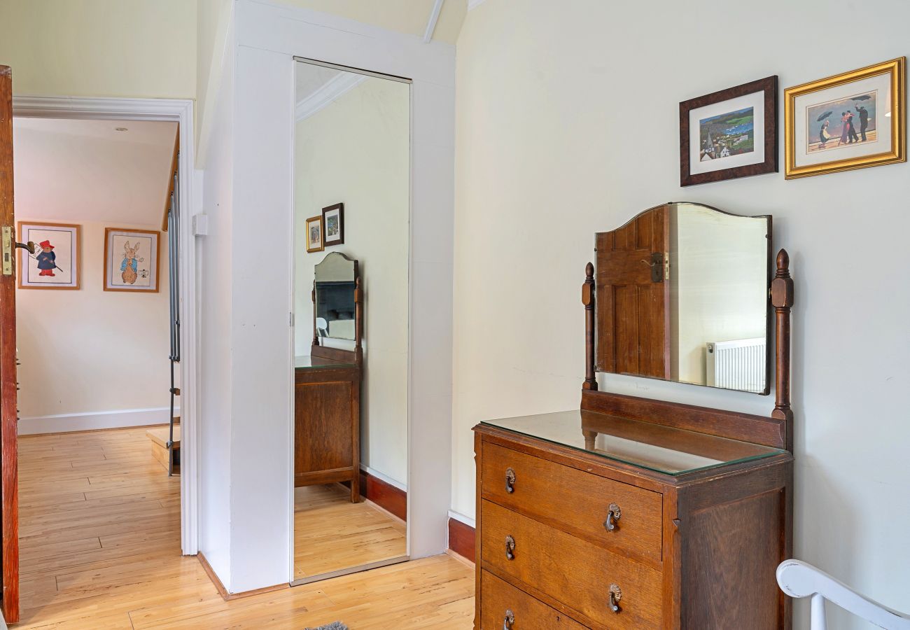 House in Lyme Regis - Heselwood