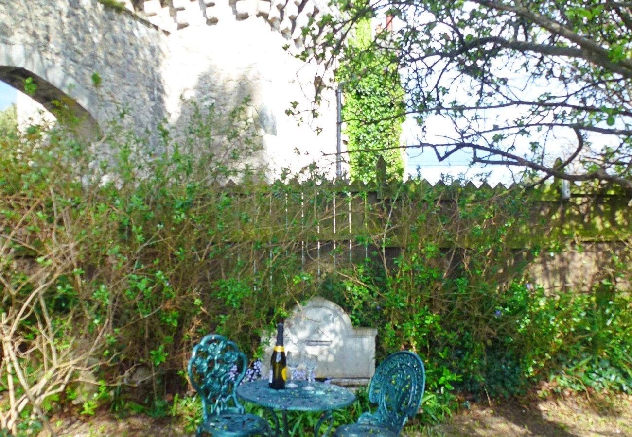 Cottage in Abergele - Hen Wrych Hall Tower