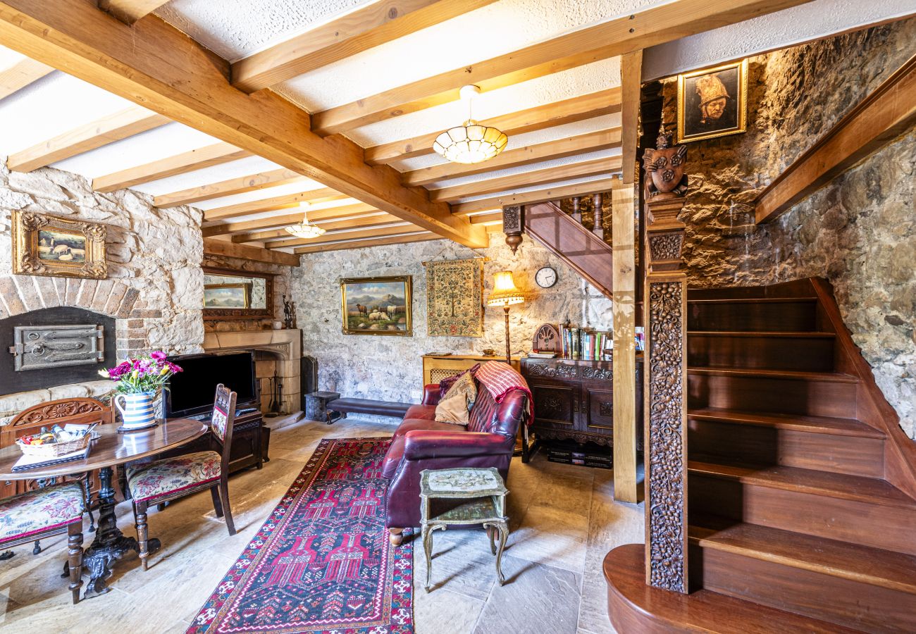 Cottage in Abergele - Hen Wrych Hall Tower