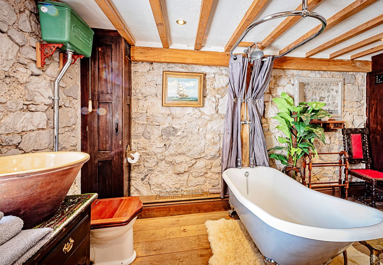Cottage in Abergele - Hen Wrych Hall Tower