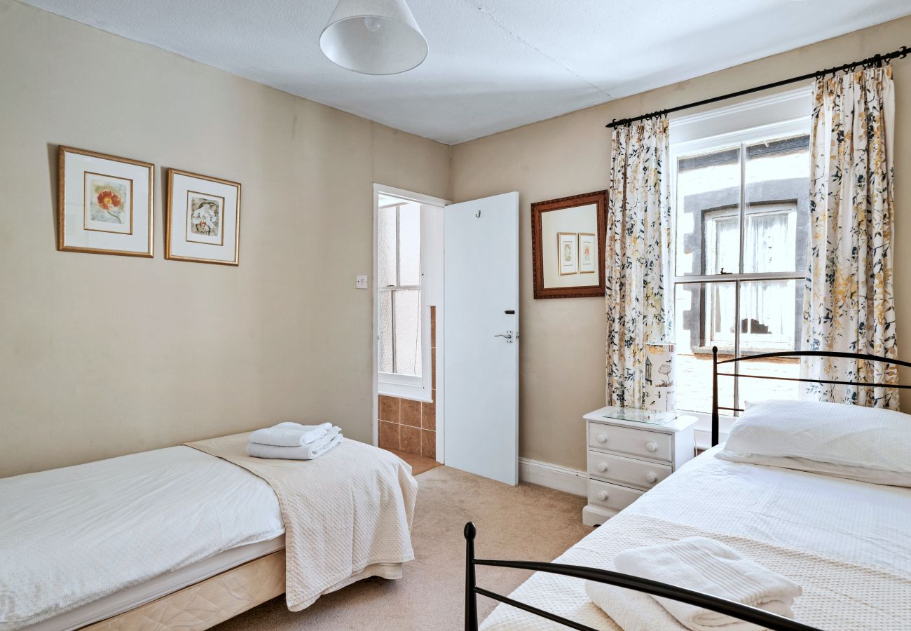 House in Cawsand - Criterion Cottage