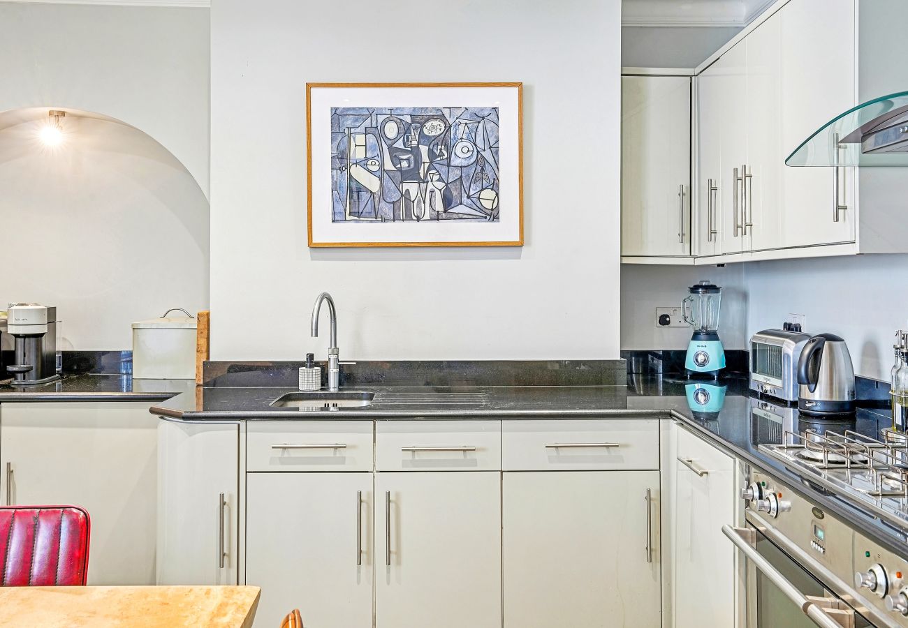 House in East Molesey - Palace Gate