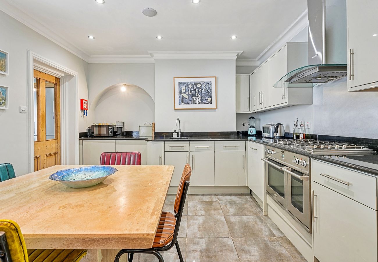 House in East Molesey - Palace Gate
