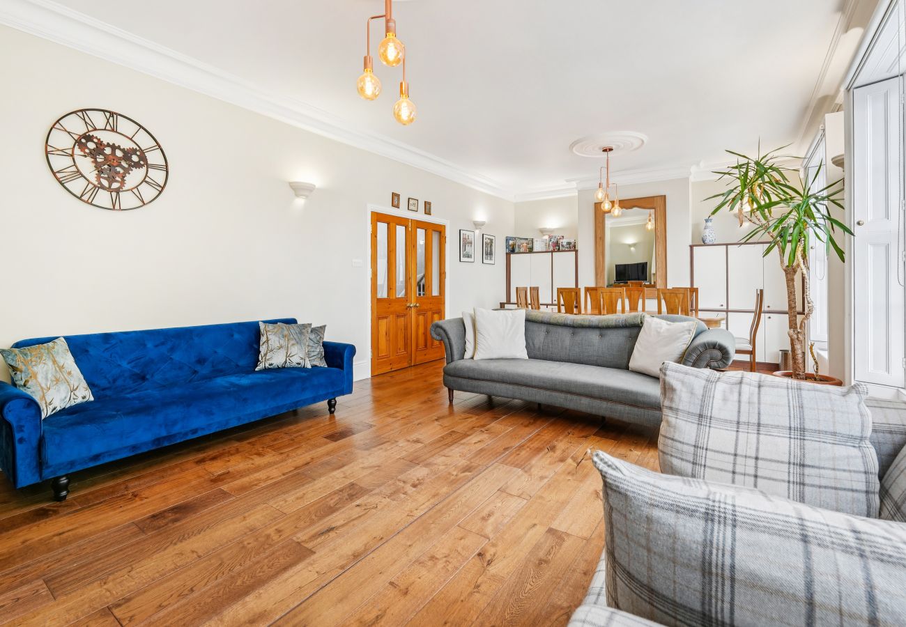 House in East Molesey - Palace Gate