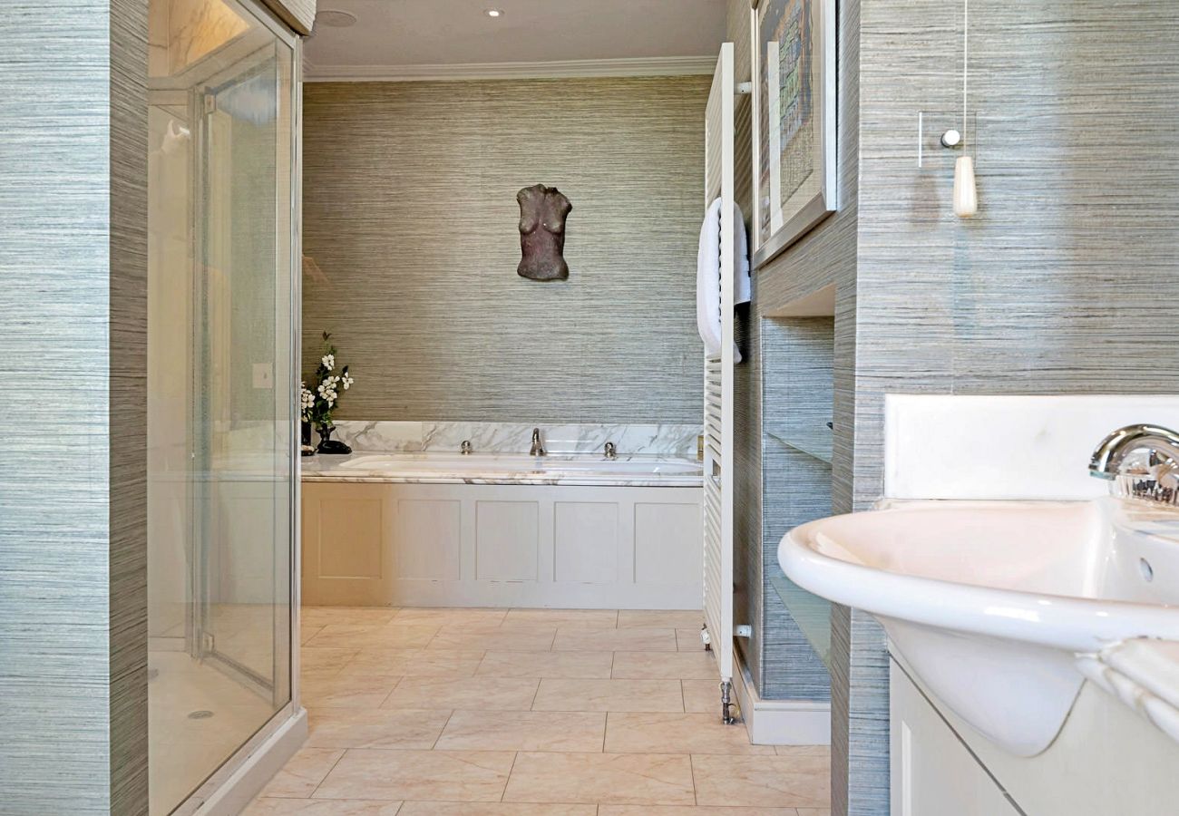 Country house in Tormarton - Tormarton Court