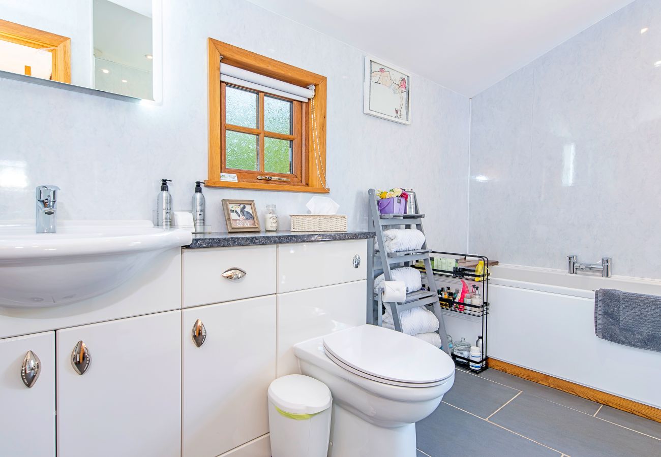 Cottage in Cardigan - Yr Hen Llaethdy