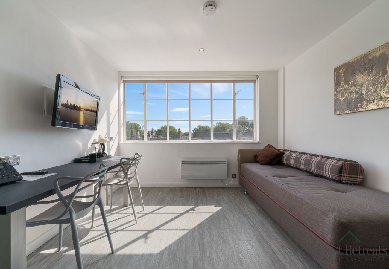 Apartment in London - Roland House - Deluxe Studio D