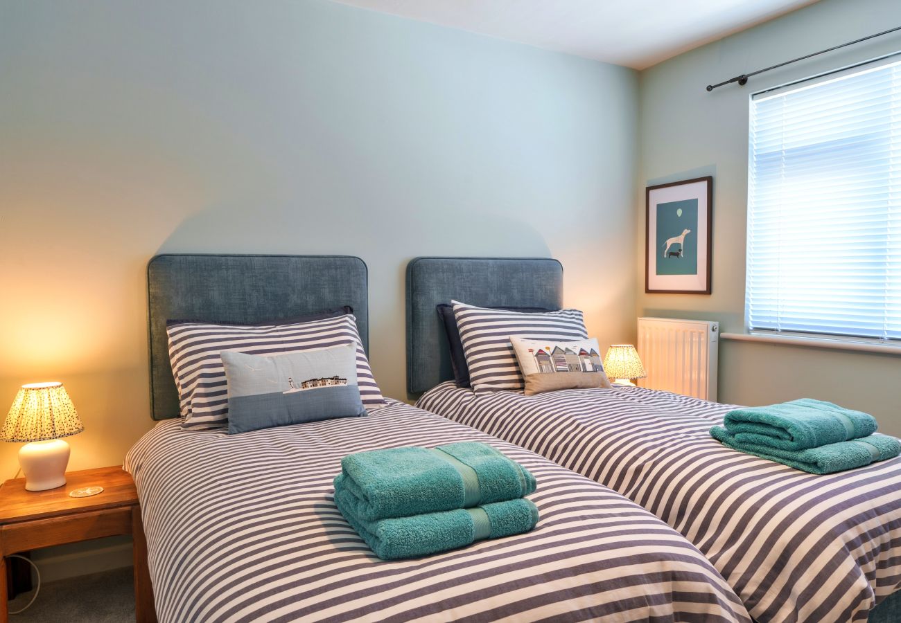 Bungalow in Salcombe - Paw's Rest