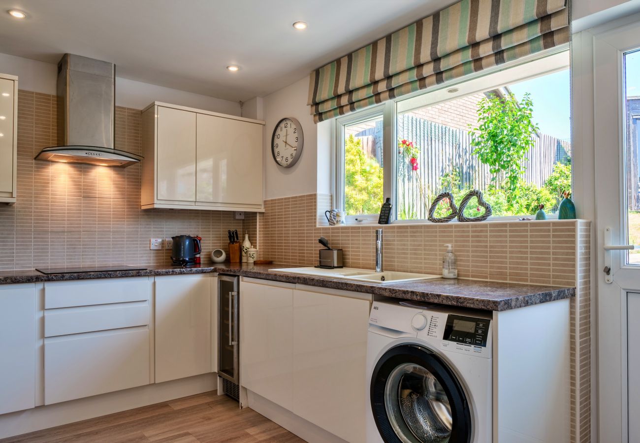Bungalow in Salcombe - Paw's Rest