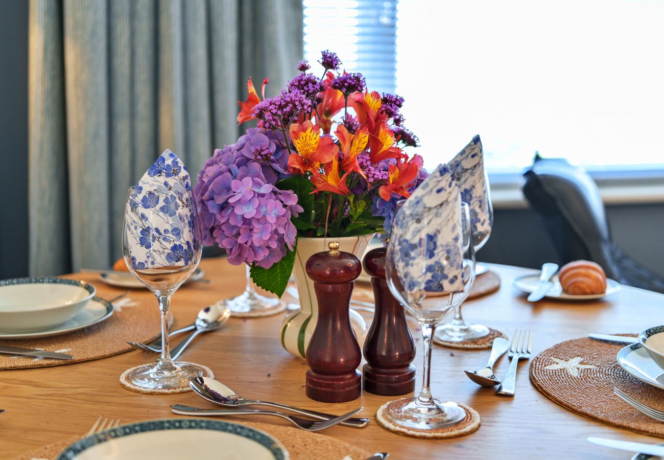 Bungalow in Salcombe - Paw's Rest