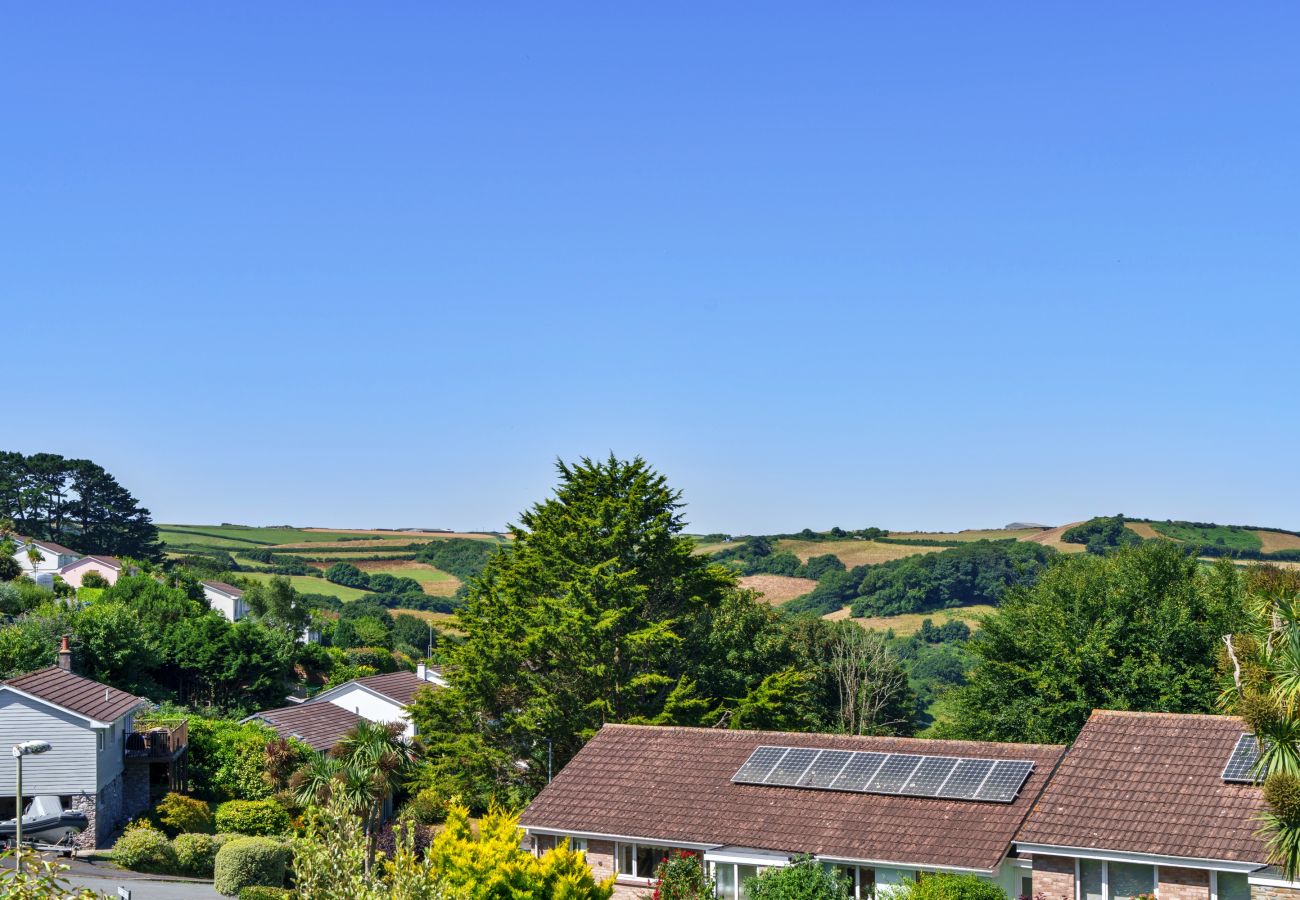 Bungalow in Salcombe - Paw's Rest