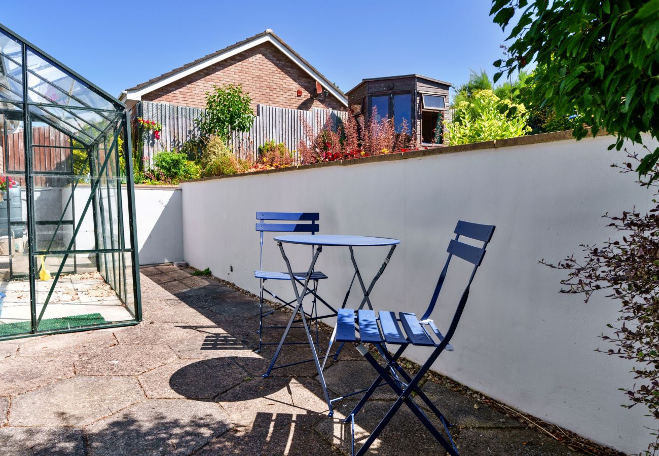 Bungalow in Salcombe - Paw's Rest
