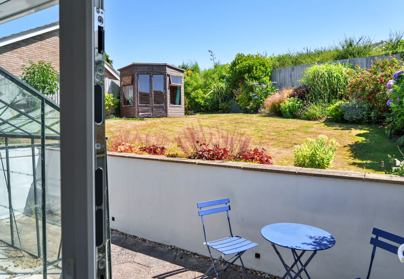 Bungalow in Salcombe - Paw's Rest