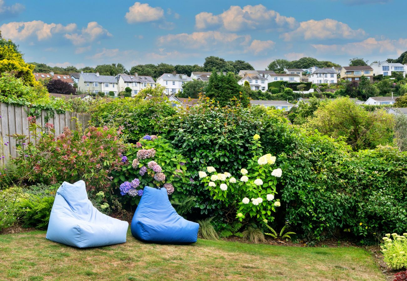 Bungalow in Salcombe - Paw's Rest