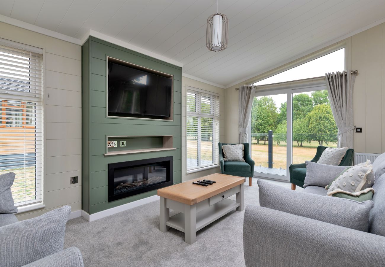 Chalet in Bourn - Cambridge Luxury Lodge