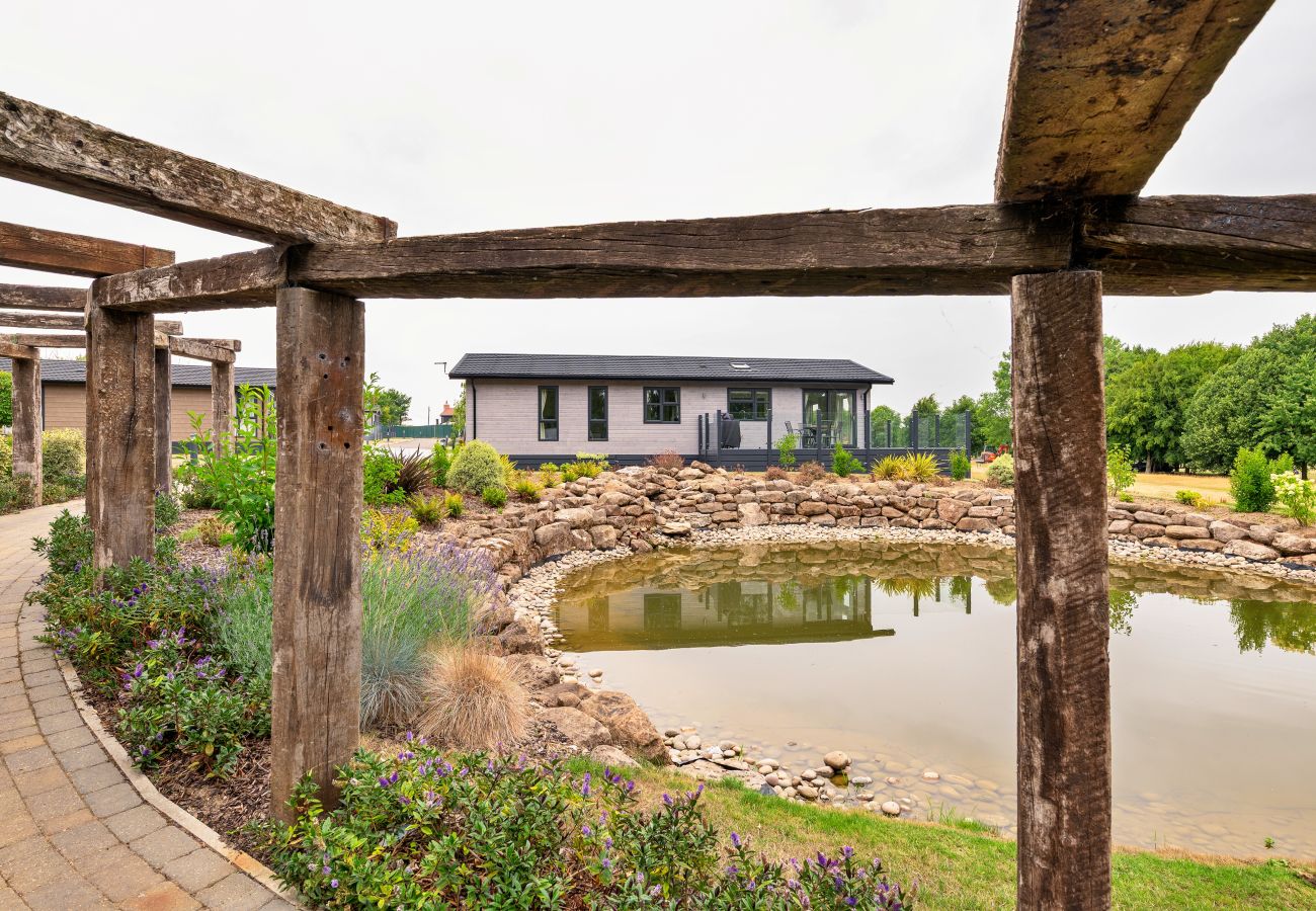 Chalet in Bourn - Cambridge Luxury Lodge