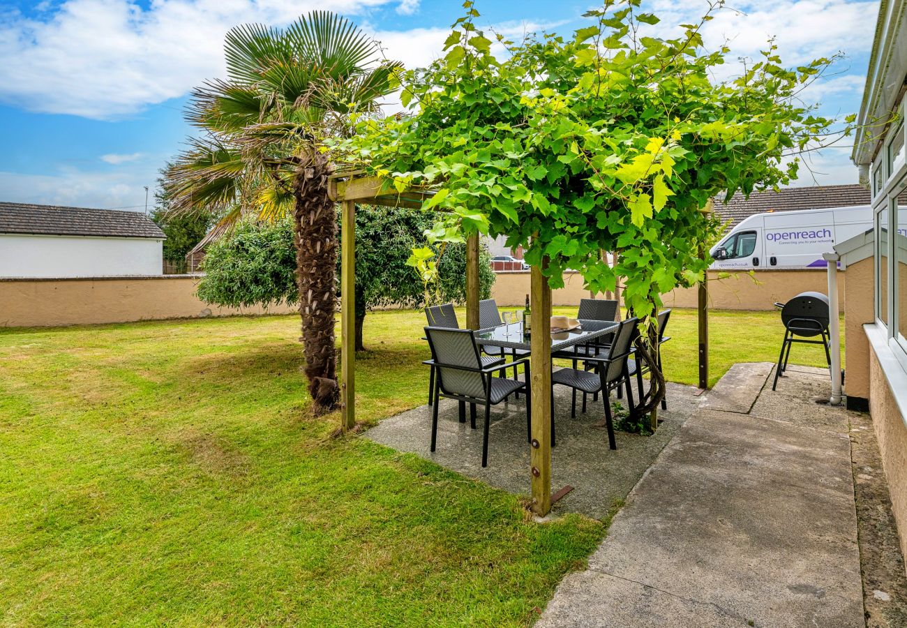 Bungalow in Amlwch - Nant Y Mynydd