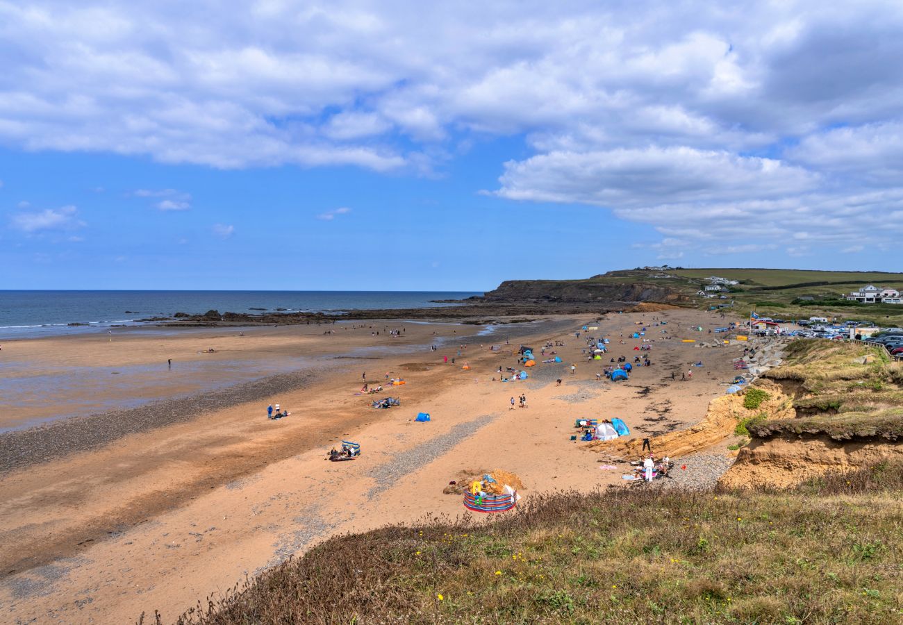 Bungalow in Widemouth Bay - Sea Thrift at Widemouth Bay