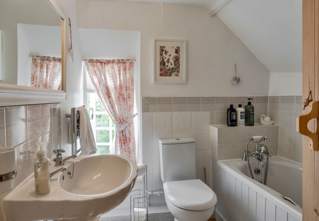 Cottage in Winkleigh - Wisteria Way