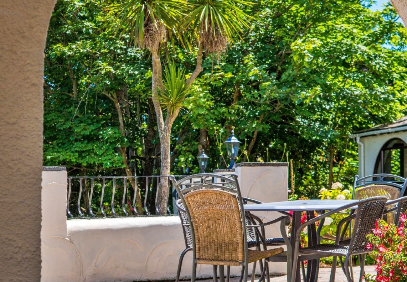 House in Torquay - Cliff Lodge