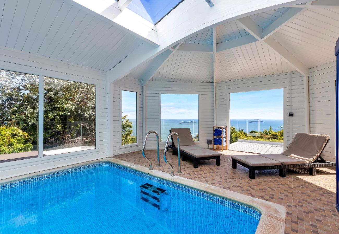 House in Torquay - Cliff Lodge