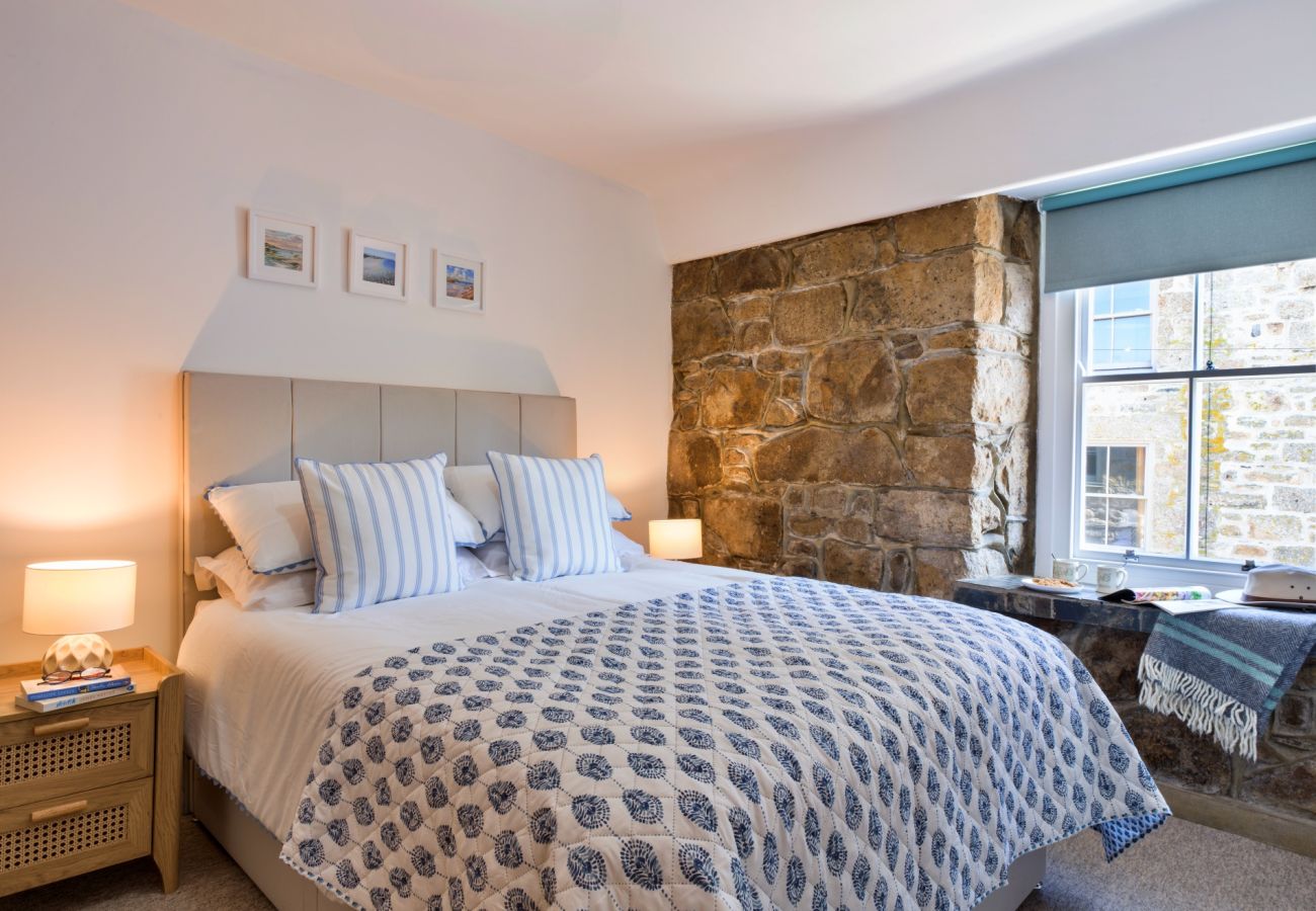 Cottage in St Ives - Harbour One