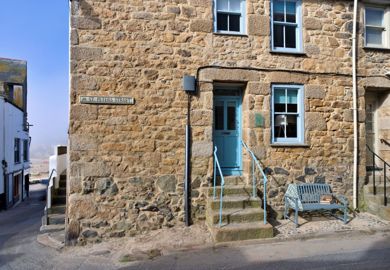 Cottage in St Ives - Harbour One