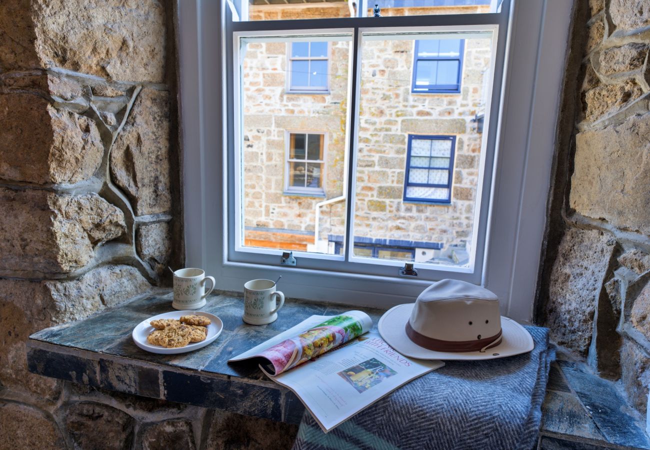 Cottage in St Ives - Harbour One