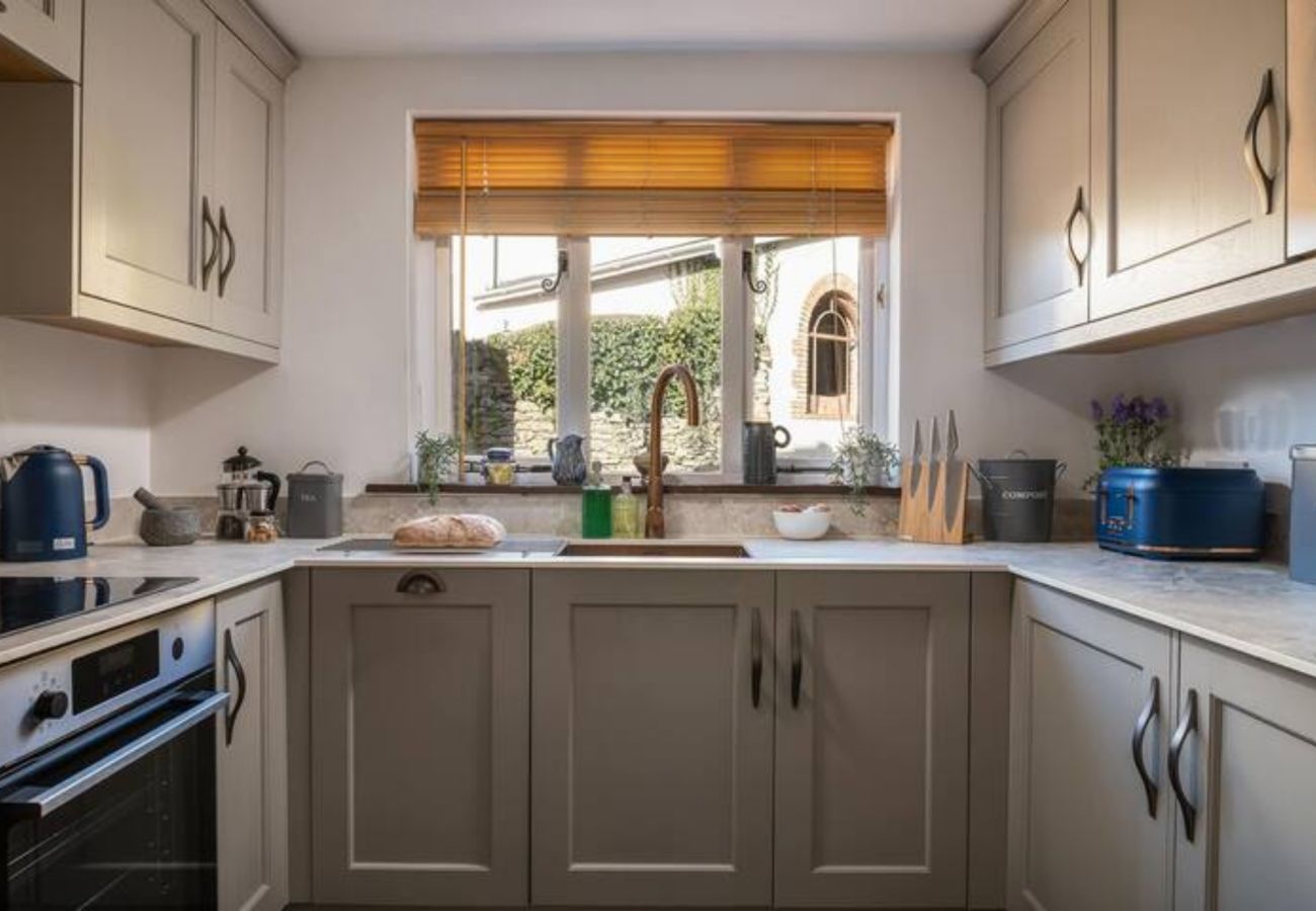 Cottage in Combe Martin - Coulscott Peacock Cottage