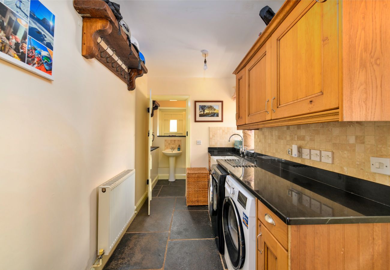 House in Monmouth - Bailey Glace Farmhouse