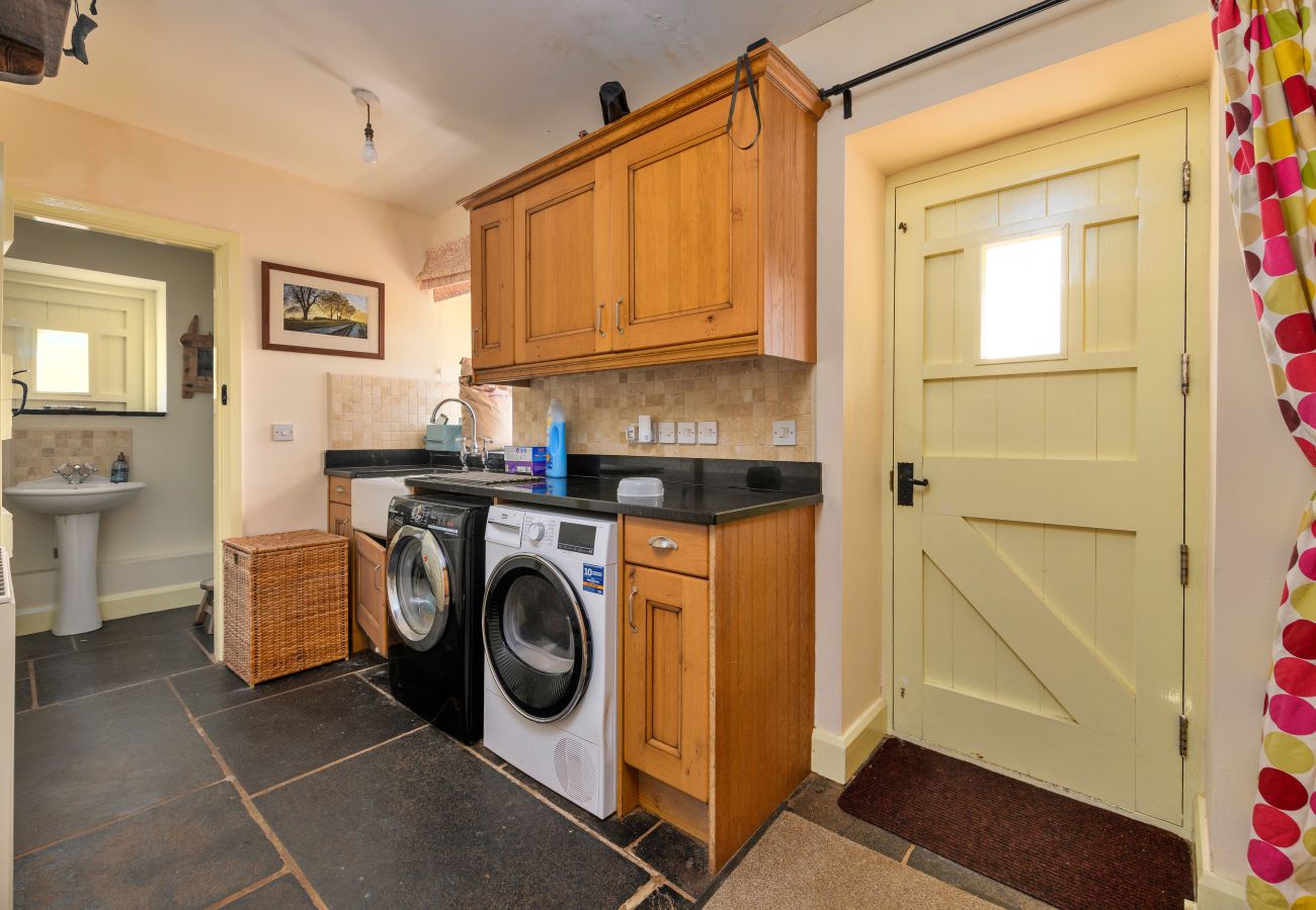 House in Monmouth - Bailey Glace Farmhouse