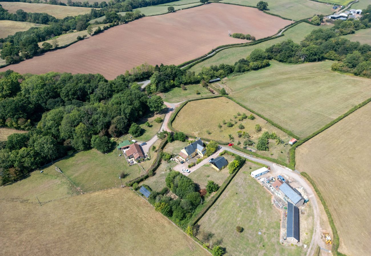 House in Monmouth - Bailey Glace Farmhouse