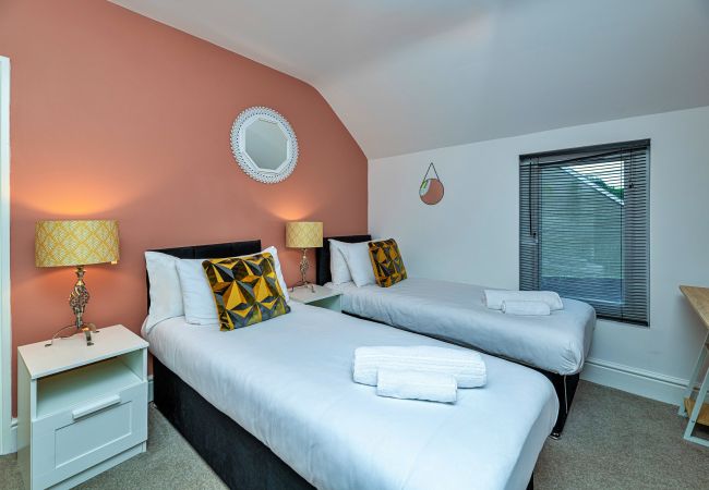 House in Caernarfon - Bryn Derfel House House in Caernarfon - Bryn Derfel House