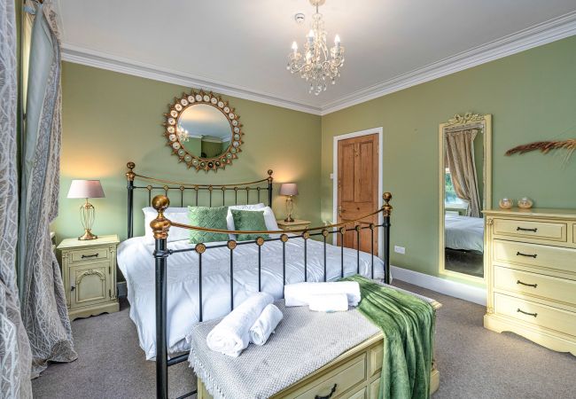 House in Caernarfon - Bryn Derfel House House in Caernarfon - Bryn Derfel House