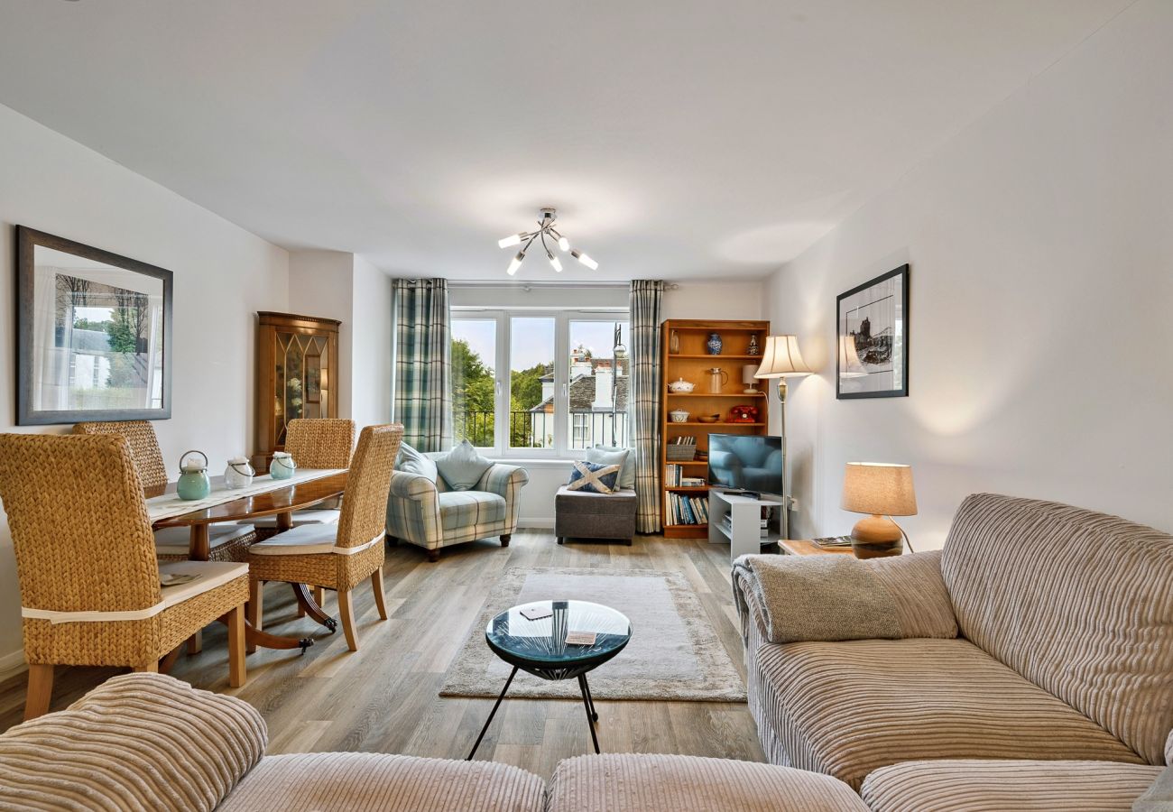 Apartment in Balloch - Riverside View