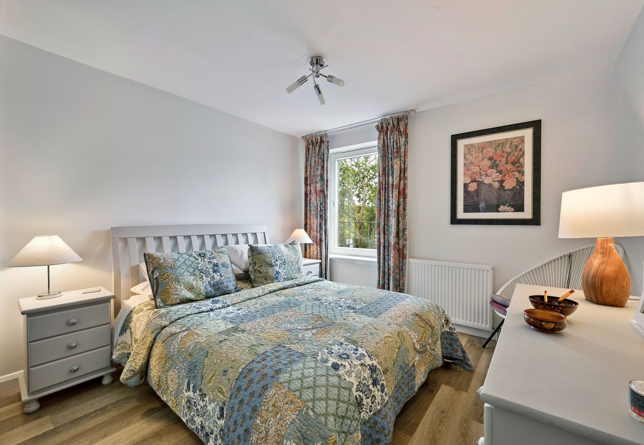 Apartment in Balloch - Riverside View