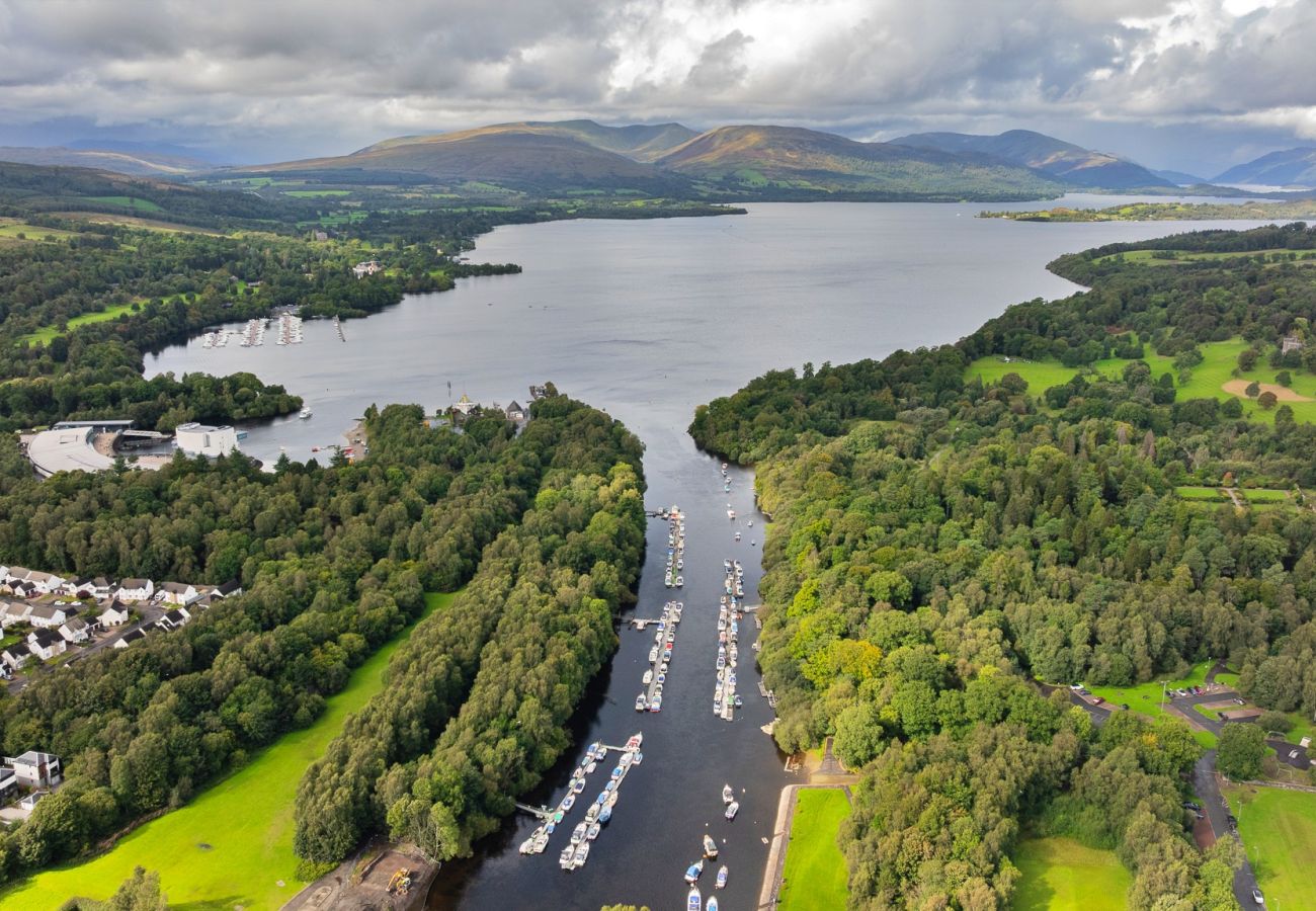 Apartment in Balloch - Riverside View